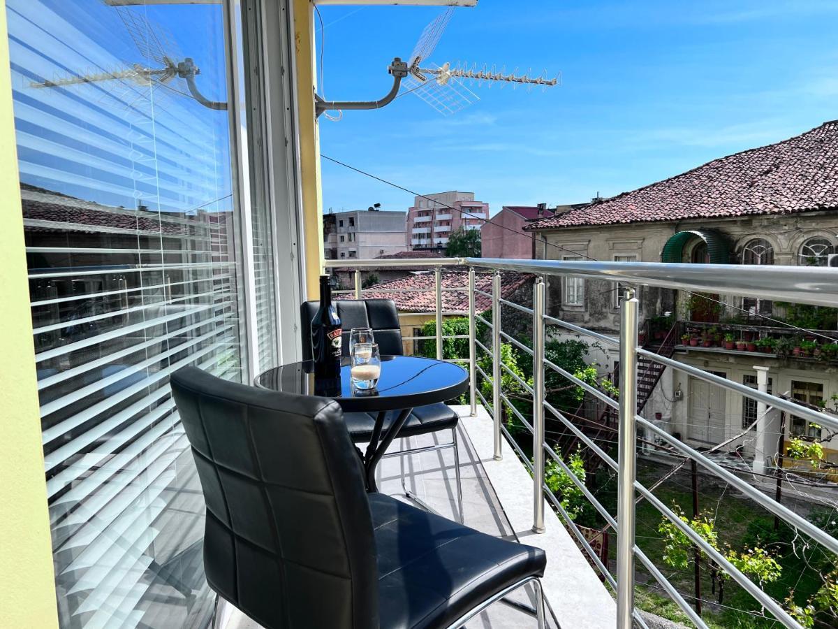Ferienwohnung White Luxury Shkodra Exterior foto